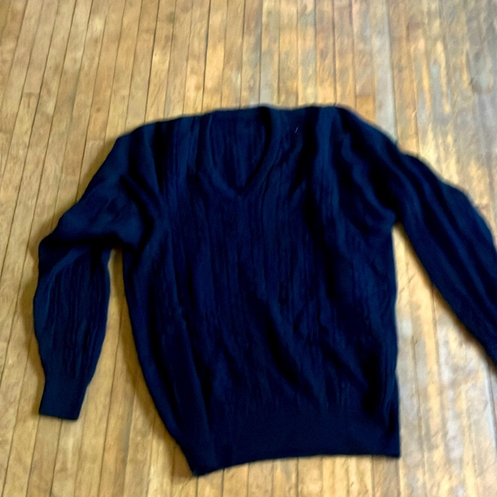 Navy oversized classic v-neck
